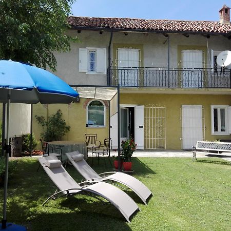 Casa Badinot Guest House Diano d'Alba Exterior photo
