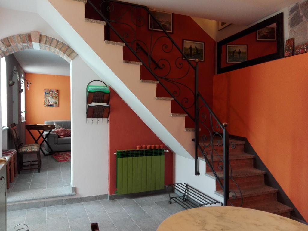 Casa Badinot Guest House Diano d'Alba Exterior photo
