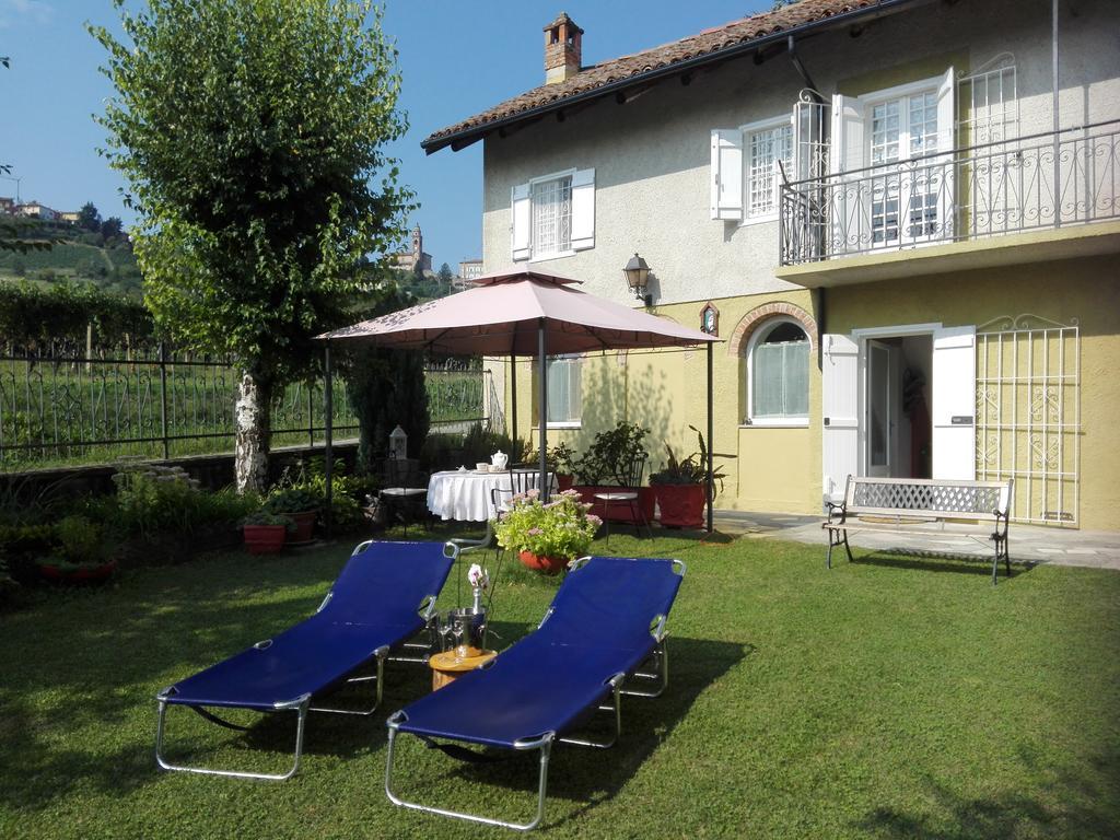 Casa Badinot Guest House Diano d'Alba Exterior photo